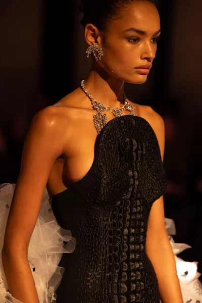 Look 7